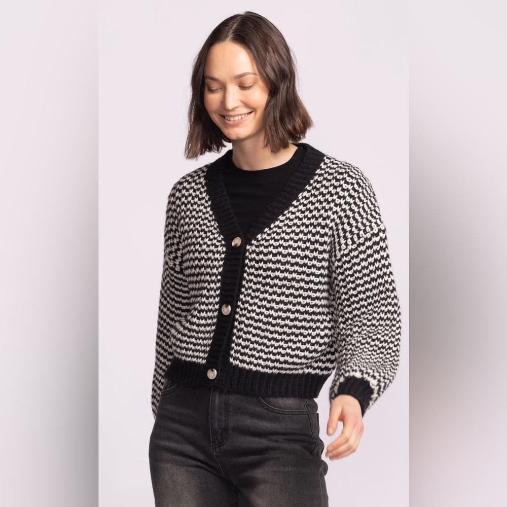 PINK ROSE | Houndstooth Black and Cream Cardigan